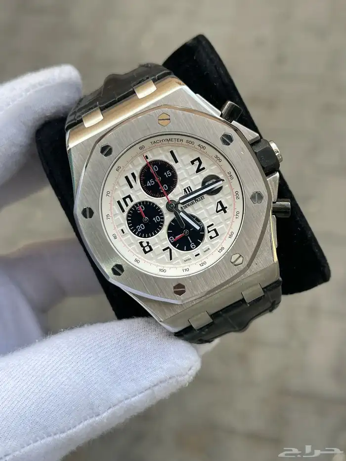 ساعة أوديمار بيغيه رويال أوك أوفشور 0