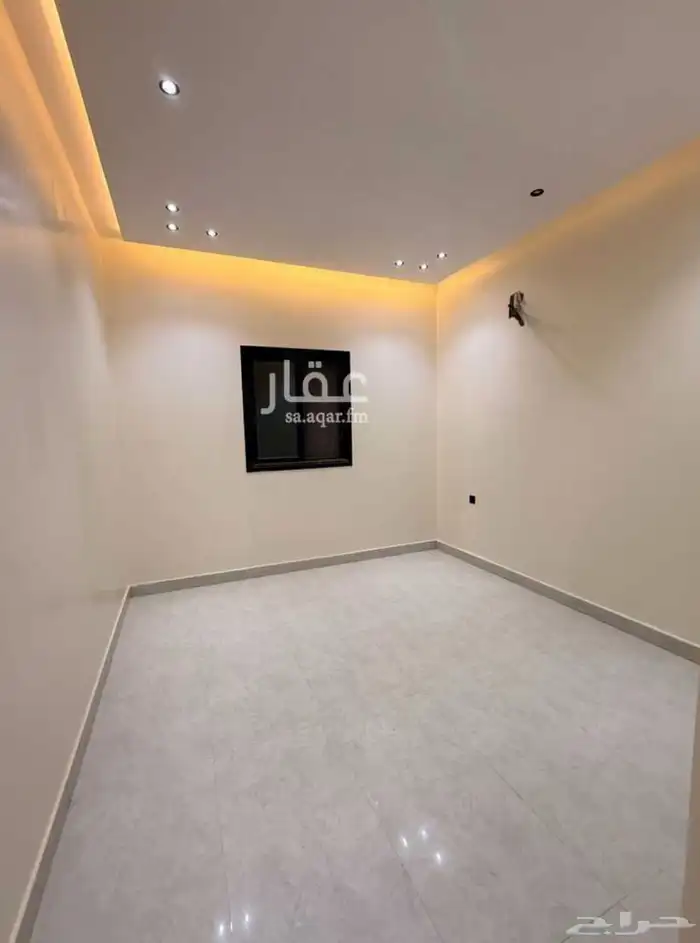 للبيع   تاون هاوس حي الرمال 10