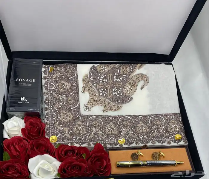 شالات كشميري بوكسات هدايا تعليقات مسابح 11