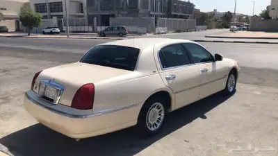 للبيع لينكون نظيف جدا  بحالة ممتازة 1998 index
