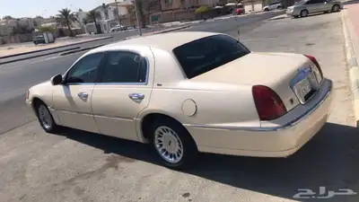 للبيع لينكون نظيف جدا  بحالة ممتازة 1998 index