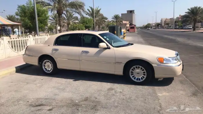 للبيع لينكون نظيف جدا  بحالة ممتازة 1998 1