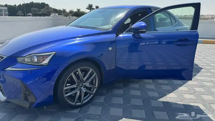 Lexus IS300 Fsport 2020 4
