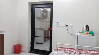 غرفةَ بدورة مياه للإيجار مطلة على الشارع في حي السنابل index