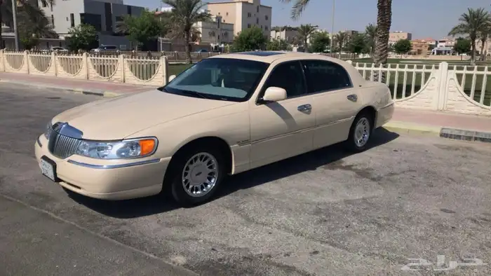 للبيع لينكون نظيف جدا  بحالة ممتازة 1998 2