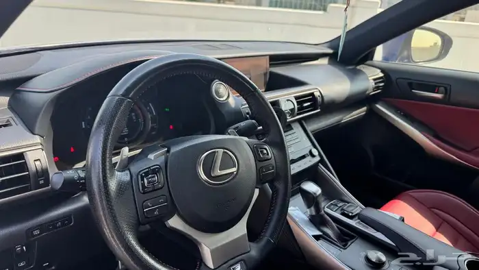 Lexus IS300 Fsport 2020 1