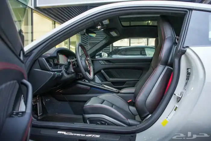 افضل سعر Porsche 992 GTS 2026 جديد اصفار فل كامل 8