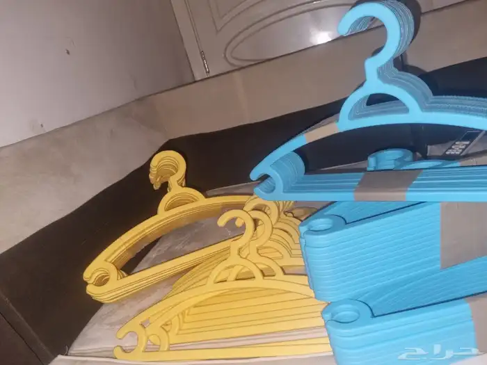 علاقات ملابس قويه جدا 64 علاقه 60 ريال 3