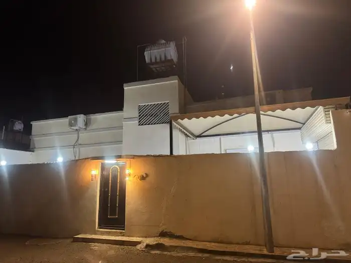 للبيع دور مستقل 650 الف طريق المدينه العسكريه 12