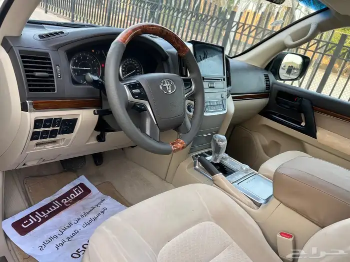 تويوتا- لاندكروزر - GXR - 2018 - سعودي - فل 13