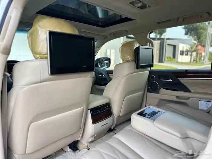 لكزس LX570 2020 بلاك ادشن 16