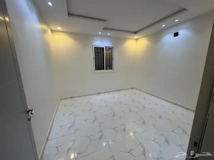فيلا للإيجار حي تنال الرمال 20
