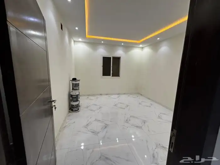 فيلا للبيع كاش فقط حي عكاظ العجلان 30