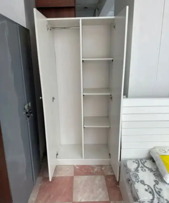 غرفة نوم كاملة  أثاث منزلي  سرير ودولاب وبطانيات 20