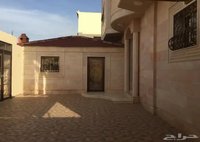 فيلا للبيع بالعزيزيه ت5 0