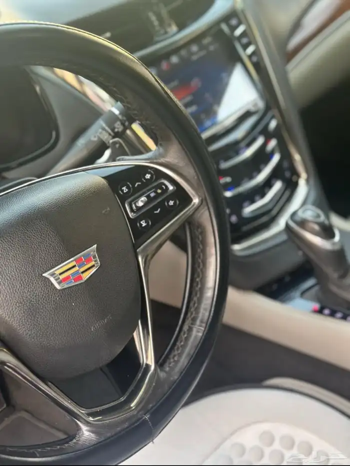 كاديلاك CTS 2015 10