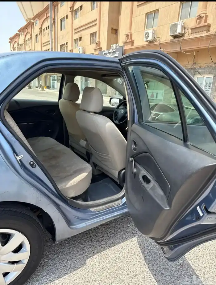 تابوتا يارس نضيفه للمستخدم 8