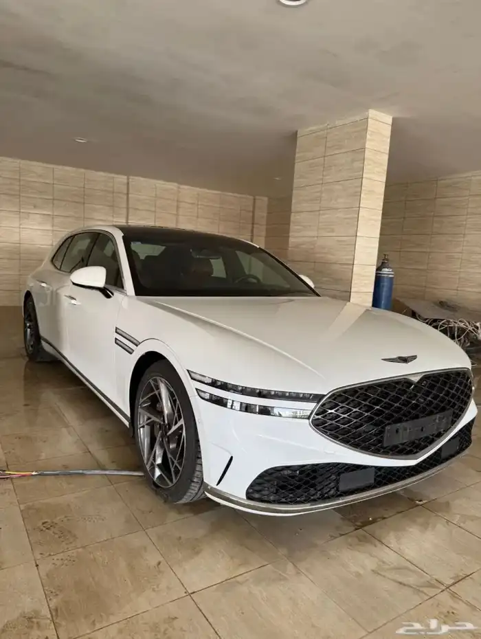 جنسس G90 2022 2