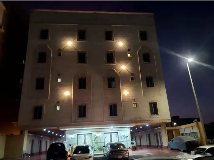 للبيع عماره في حي الريان 0