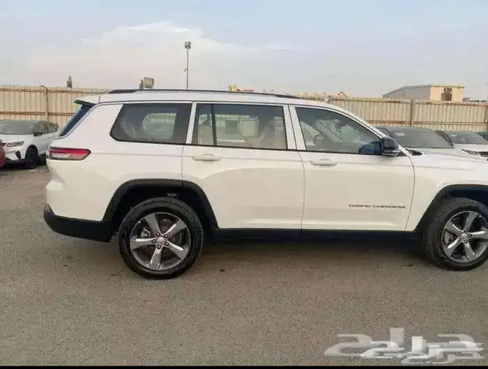 Jeep جييب شيروكي ليمتد 2023 دفعه جديده 3