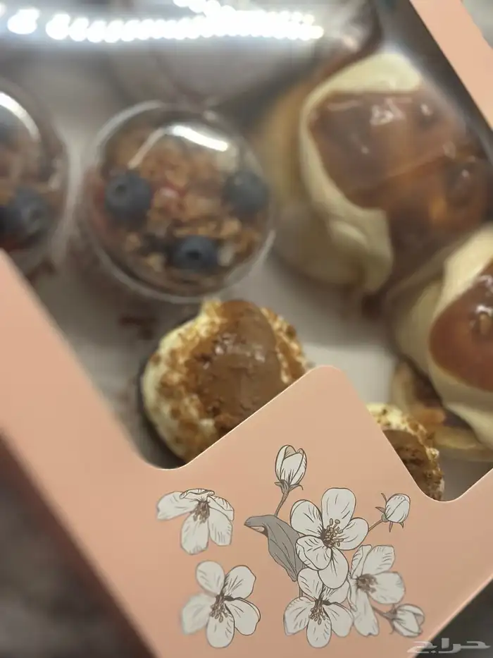 حلويات سينابون كيك لوتس تمر محشى تراميسو 1