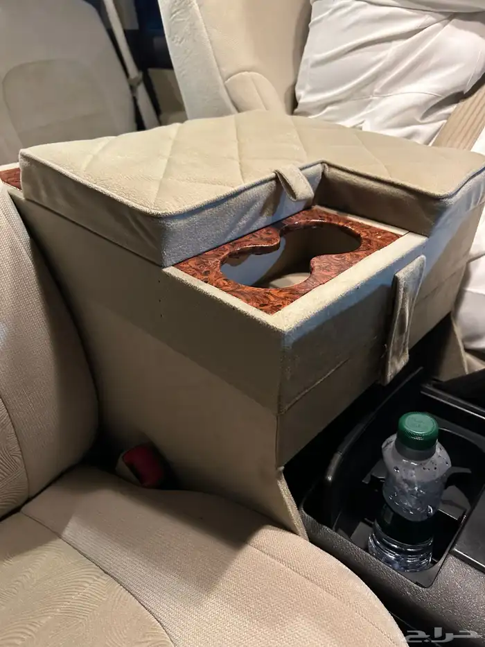 تكاية لاندكروزر نظيفة 1