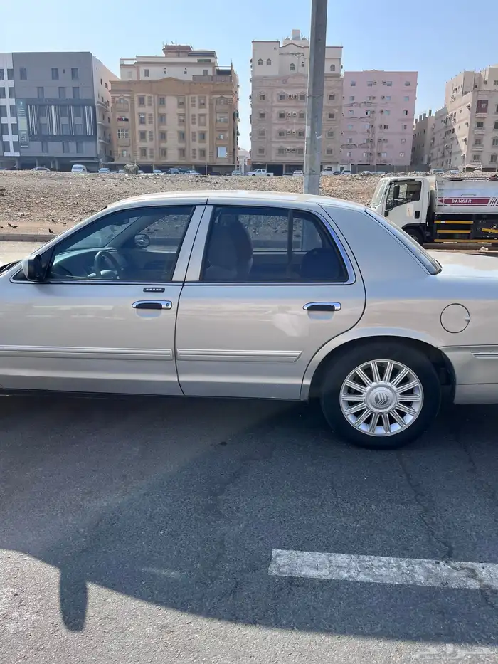 جراند ماركيز 2011 سمني داخلي هلوز 8