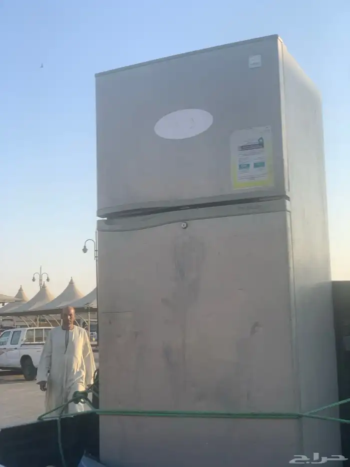 للبيع ثلاجه مع اثنين طابعه 1