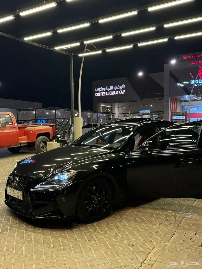 لكزس is350 F سبورت نظيف 9