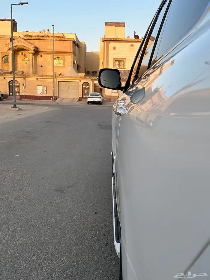 جيب لكزس 2018 LX570 سعودي ممشى قليل ( مخزن ) . 15