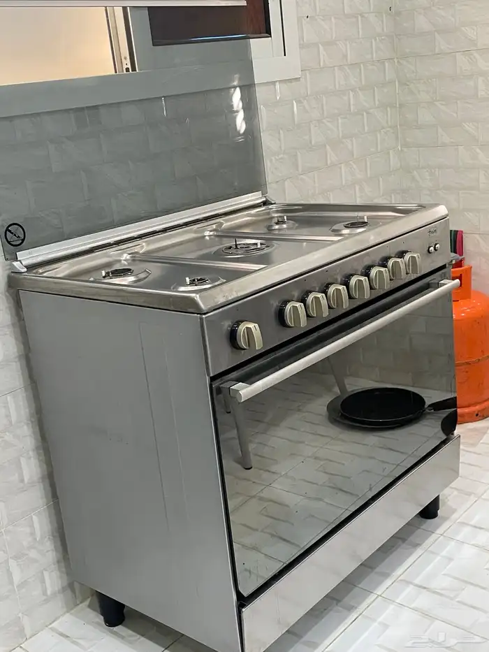 فرن ايطالي نظيف للبيع 5