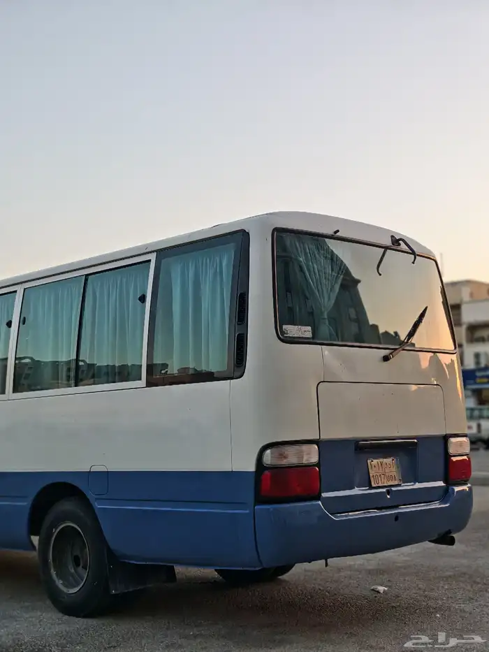 باص كوستر 30 راكب نظيف 10