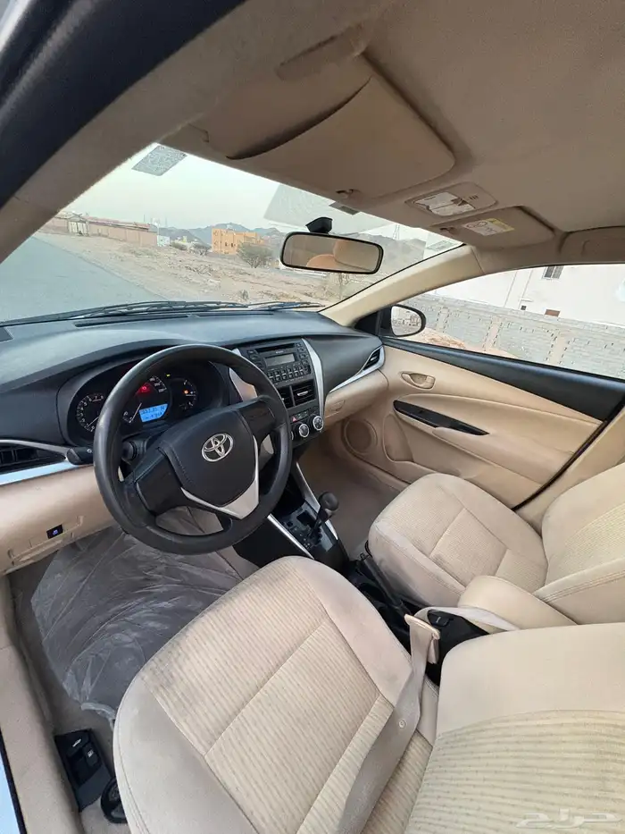 للبيع يارس Y 2019 فضي ممشى 87 الف كيلو بدي وكالة نظيفة 15