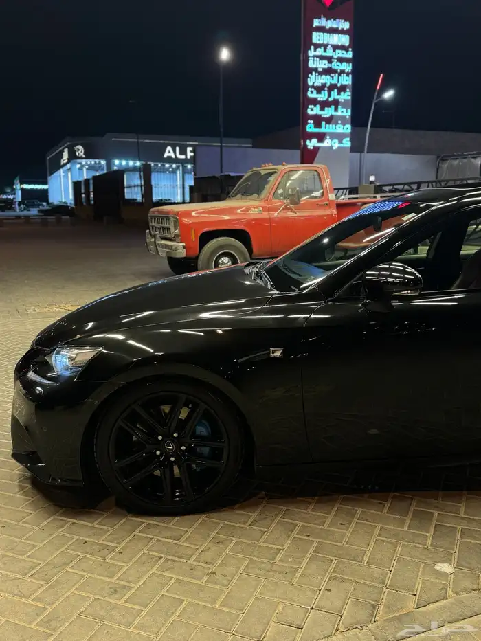 لكزس is350 F سبورت نظيف 7