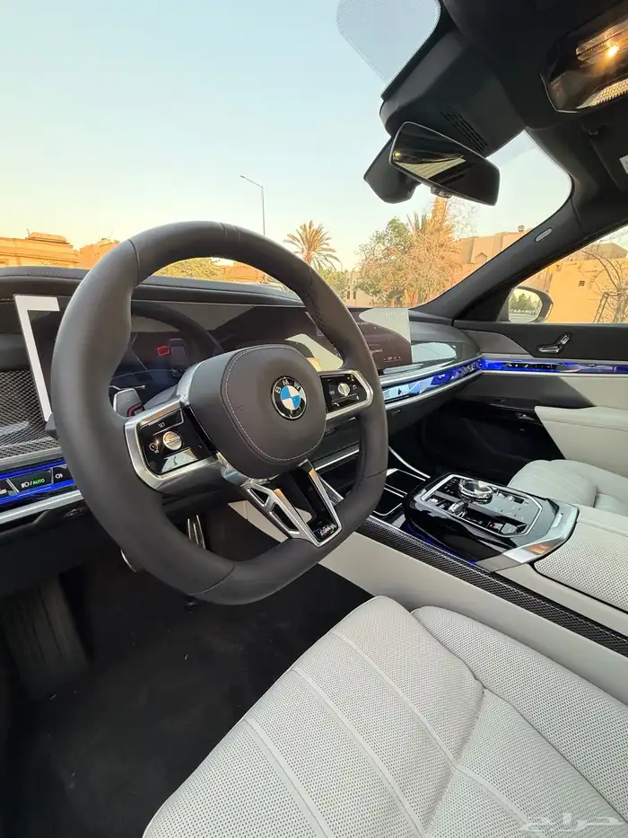 للبيع BMW 735 2026 M-KIT جديد 4