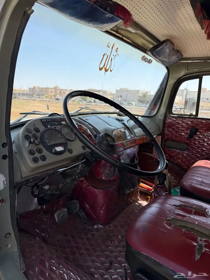 وايت لوري 28 سوبر 1