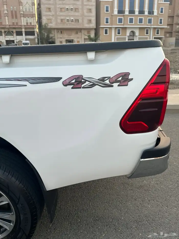 هايلوكس دبل ديزل 2023 فل كامل ( بحالة الوكالة ) شبه الجديد 27