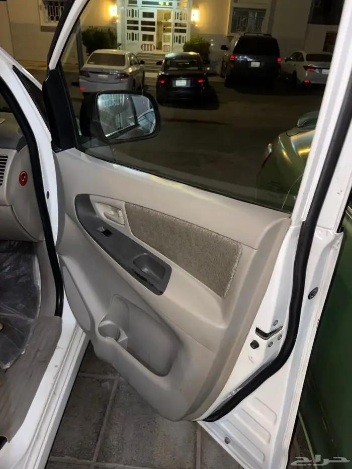 تويوتا أنوفا مديل 2012 استخدام شخصي 8