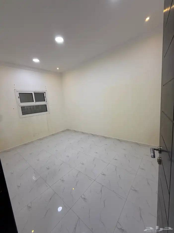 شقة عوائل للايجار بحي الحفيرة ( الجوهرة)ب17400 1