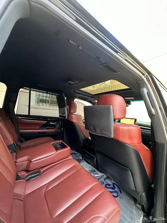 لكزس LX570 2019 6