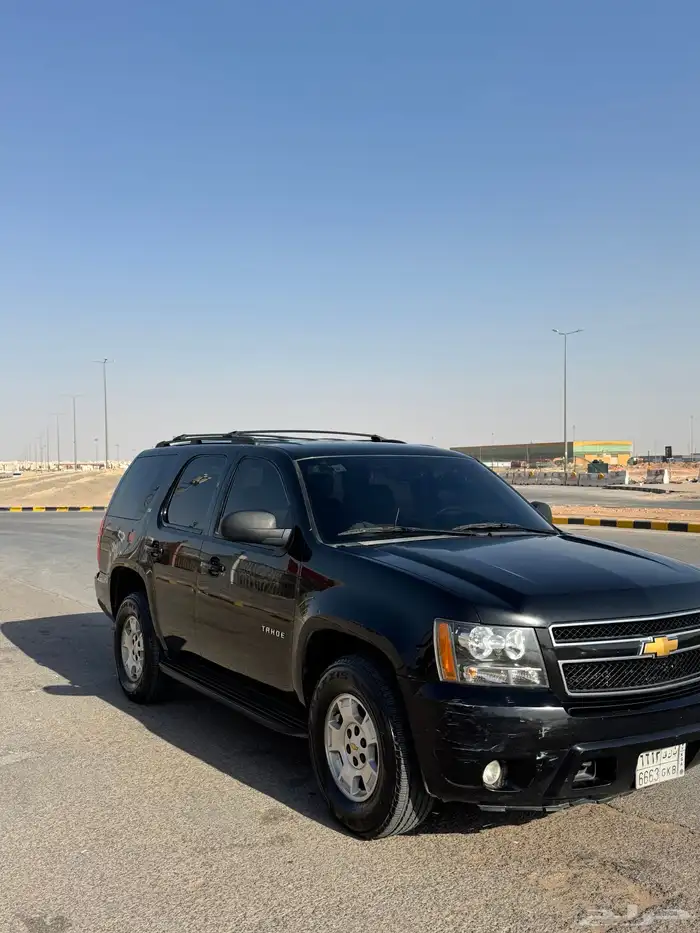 شفرولية تاهو 2012 اسود نظيف 2
