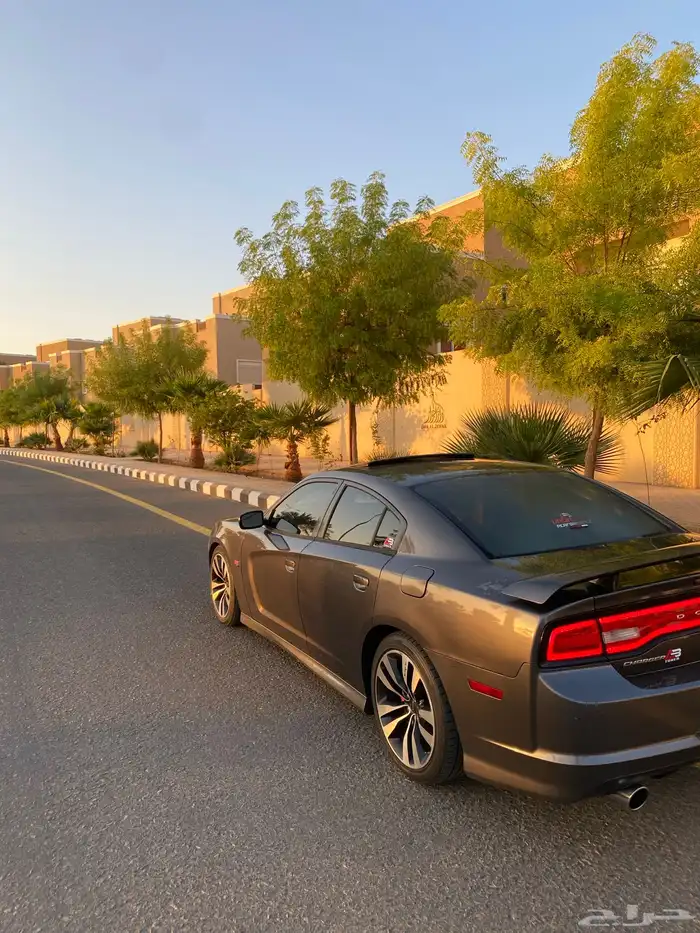 Charger SRT 2014 ممشى قليل 6