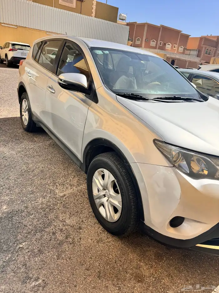 Toyota RAV4 2015 16