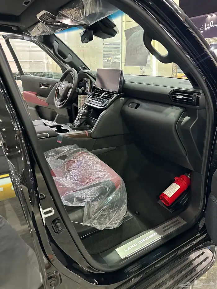 تويوتا لاندكروزر الموديل2025 فل كامل وارد الكويتVX.S 13