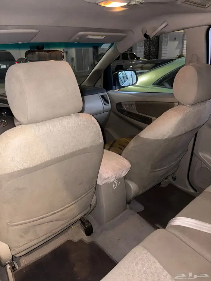 تويوتا أنوفا مديل 2012 استخدام شخصي 10