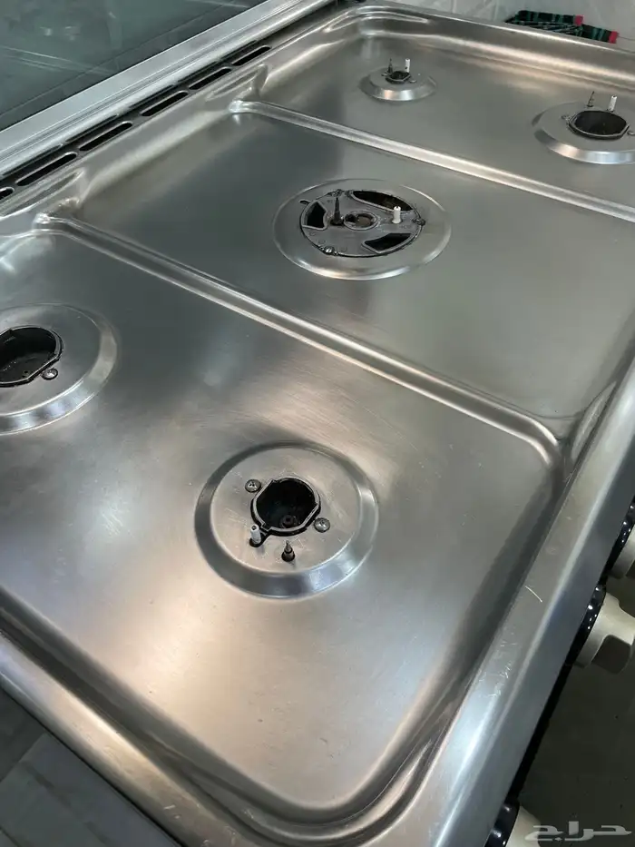 فرن ايطالي نظيف للبيع 0