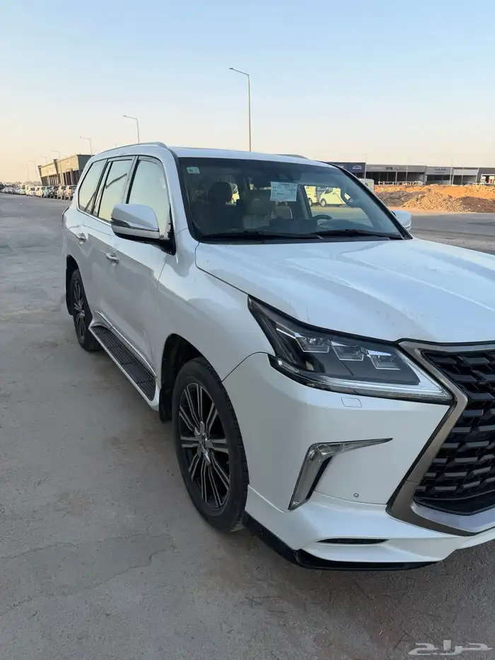 جيب لكزس سعودي 2017 2