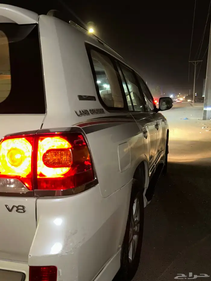 جيب تايوتا لاند كروزر 8