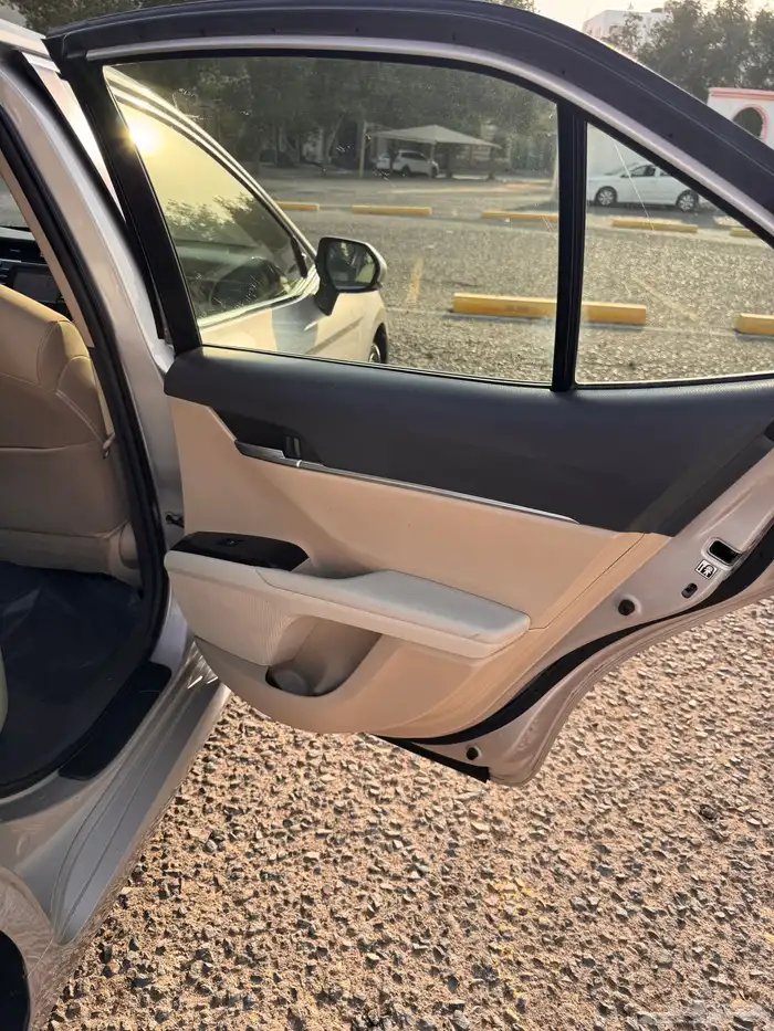 كامري 2020 GLE فل كامل 38