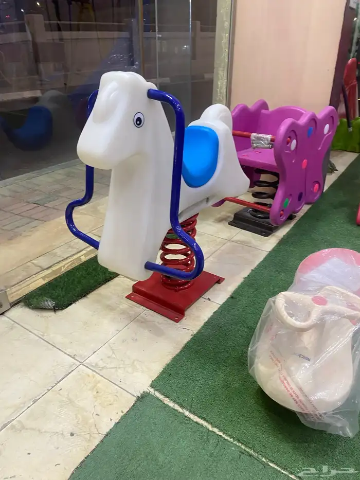 للبيع مراجيح اطفال احجام كبيرة وصقيرة وتفصيل الاحساء 81